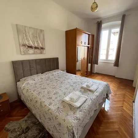 Sandra Apartament